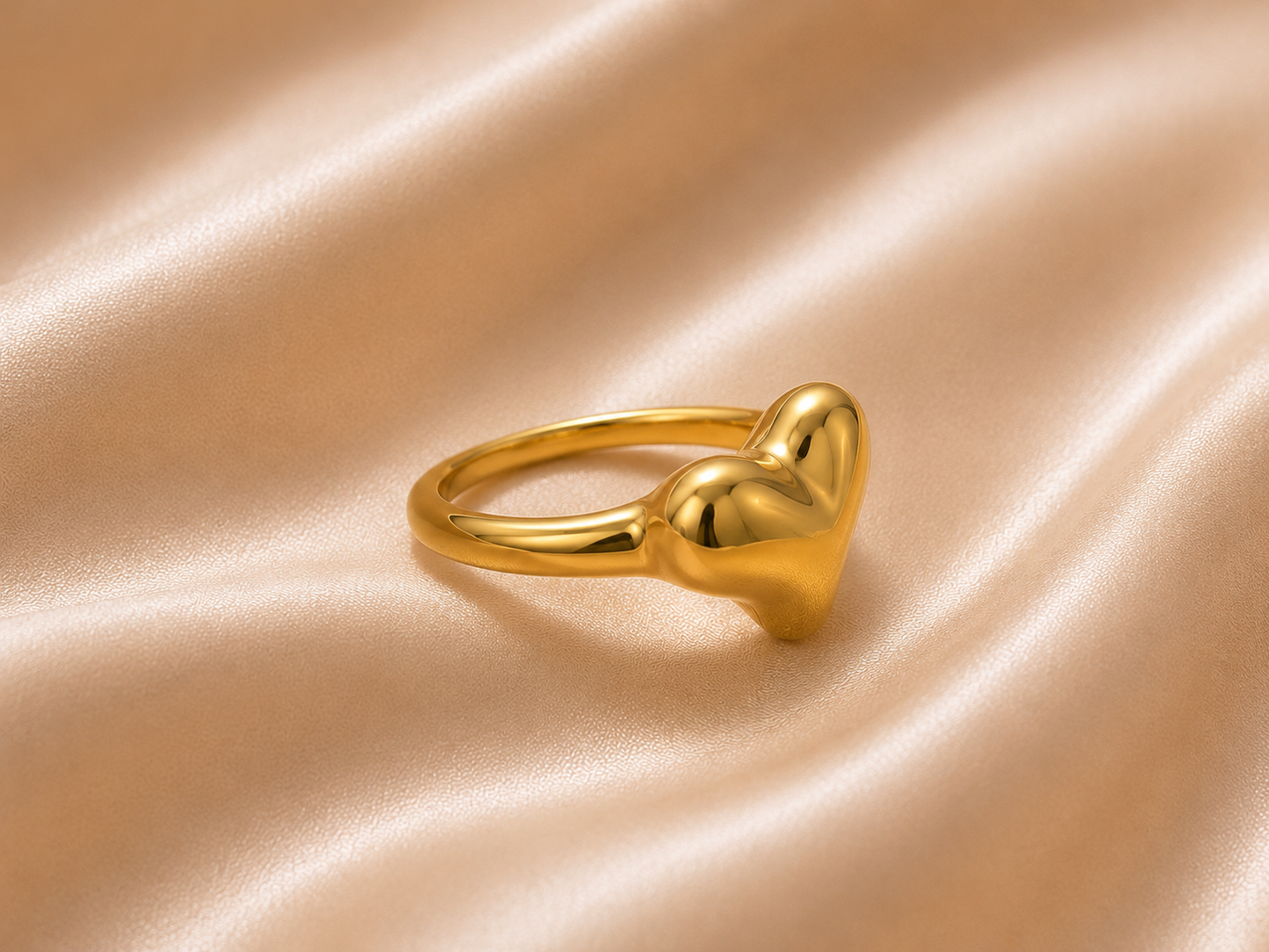 Veloura Heart Ring