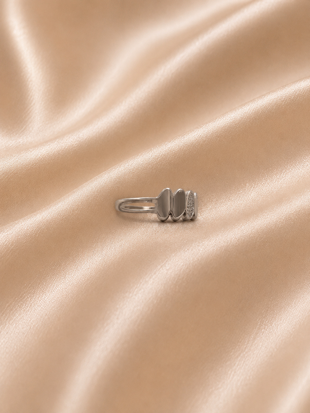 Celeste Glow Ring