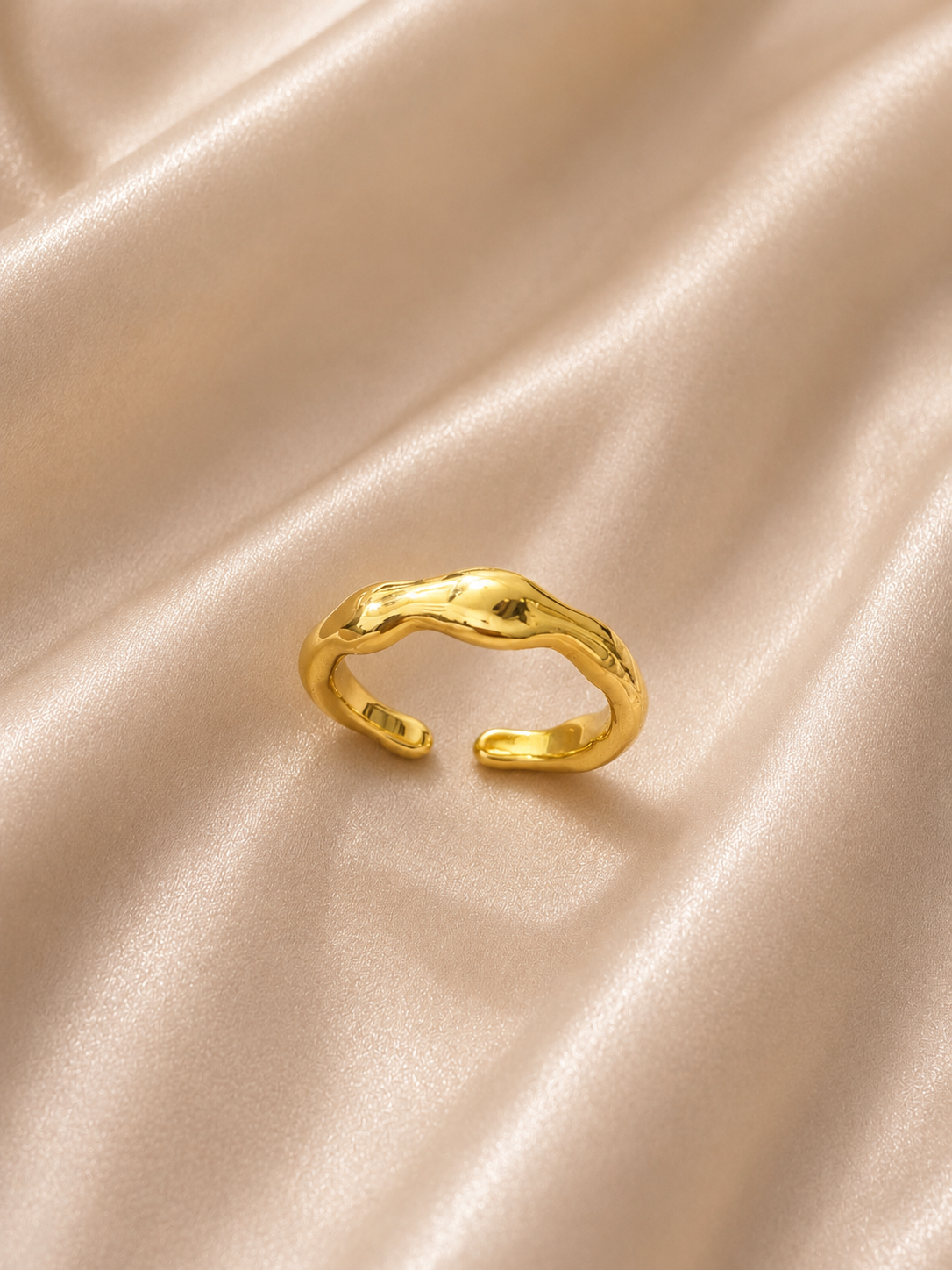 Liora Wave Ring