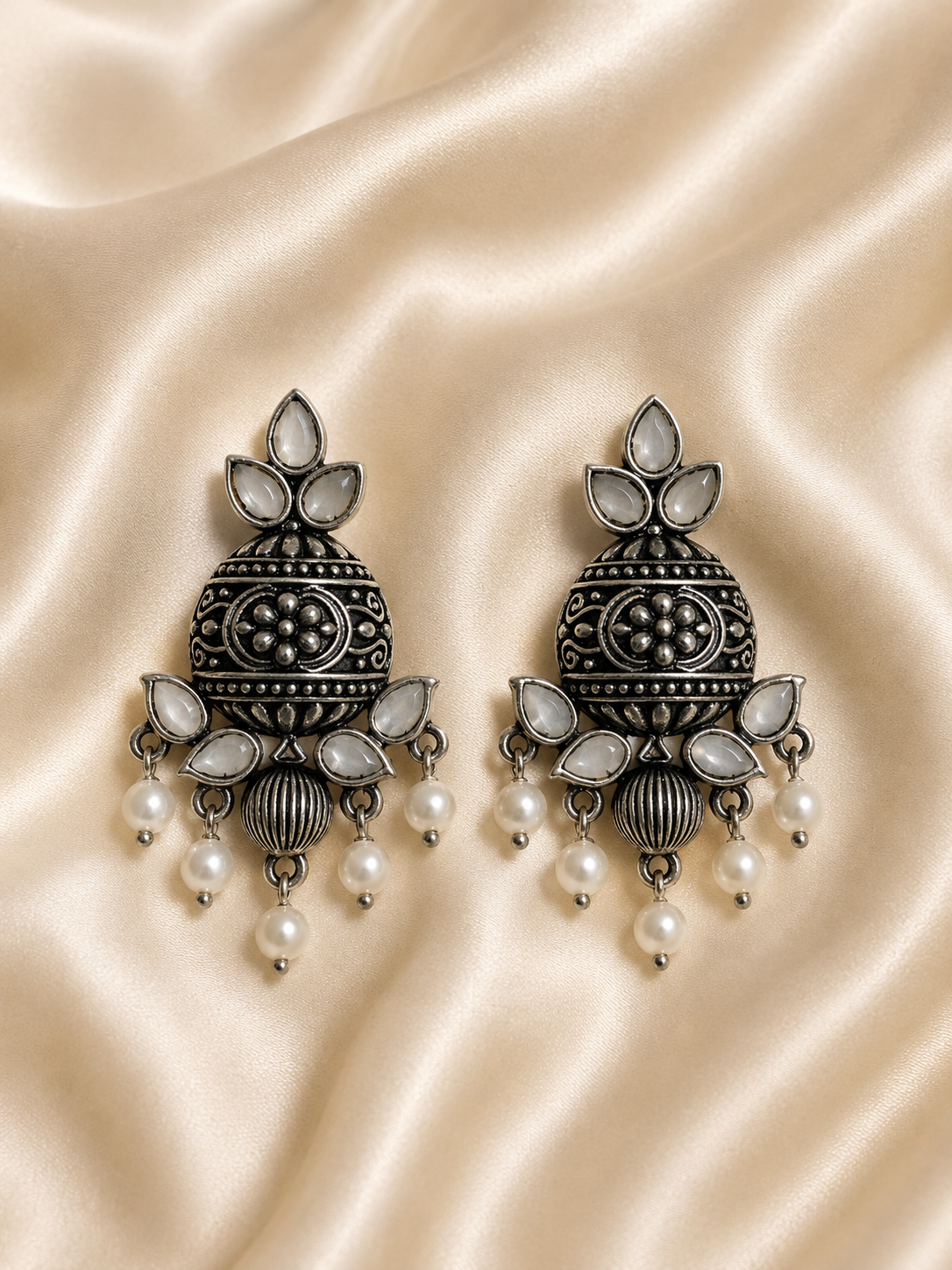 Azure Heritage Pearl Earrings