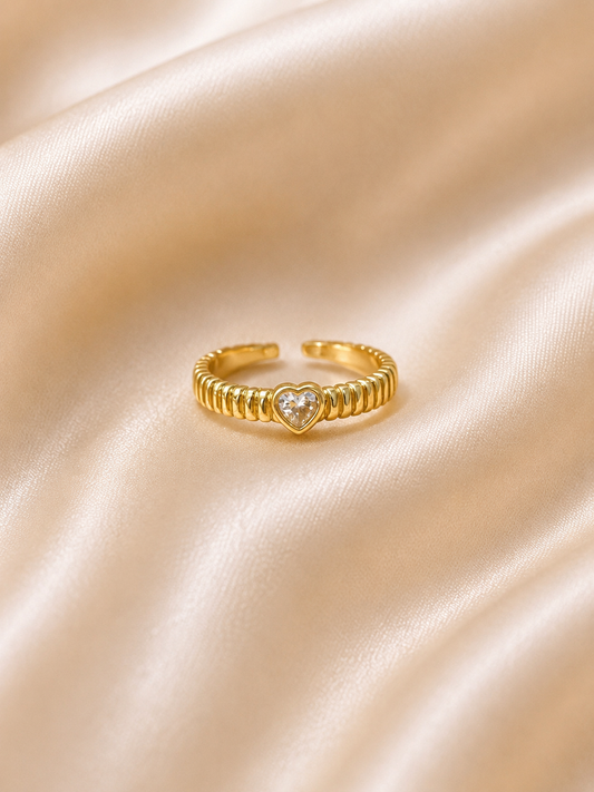 Aurielle Heartline Gold Ring
