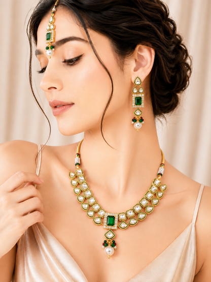 Emerald Rajwadi Kundan Necklace Set