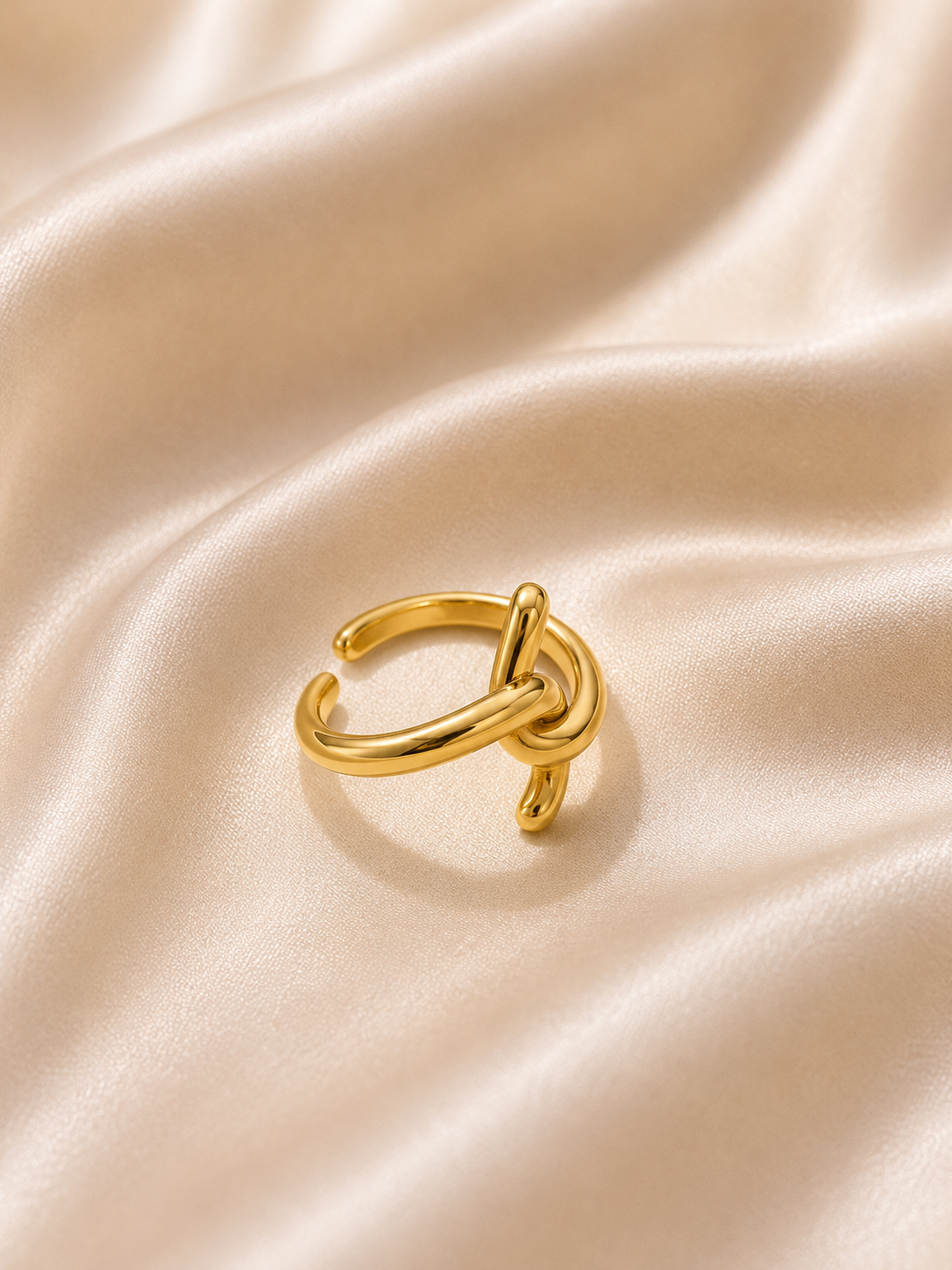 Golden Knot Ring